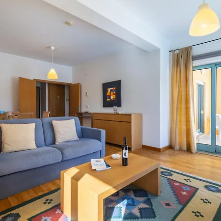 Marina Breeze With Pool - 900m From The * 阿尔布费拉