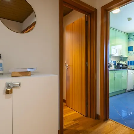 Marina Breeze With Pool - 900m From The Appartement *