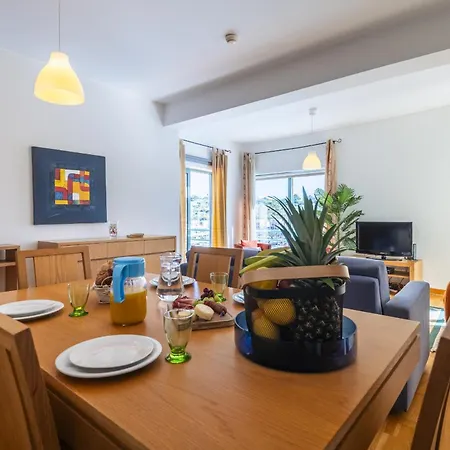 Marina Breeze With Pool - 900m From The Apartment Albufeira