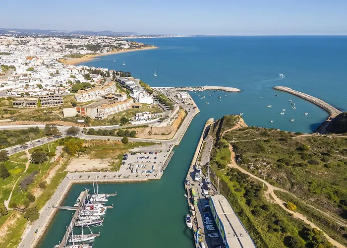 Marina Breeze With Pool - 900m From The Appartamento