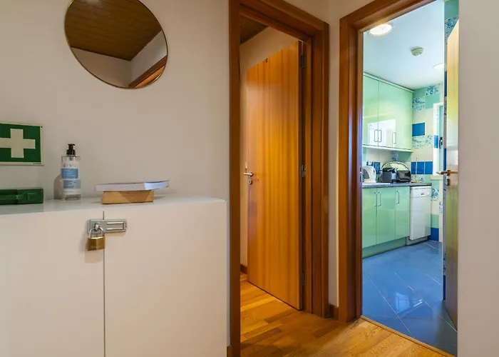 Marina Breeze With Pool - 900m From The Appartamento *