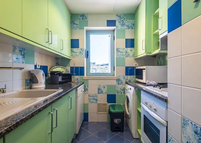 Appartamento Marina Breeze With Pool - 900m From The