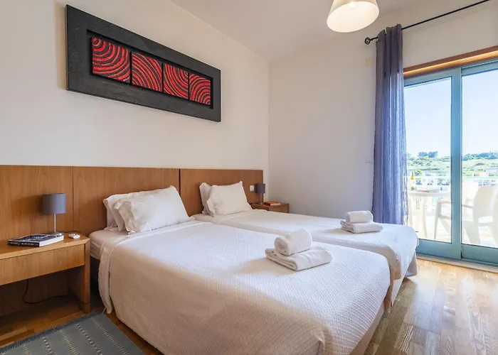 Appartamento Marina Breeze With Pool - 900m From The *