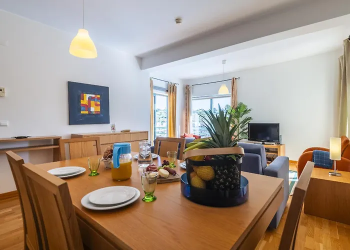 Marina Breeze With Pool - 900m From The Appartamento Albufeira