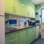 Appartement Marina Breeze With Pool - 900m From The *