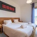 Appartement Marina Breeze With Pool - 900m From The *